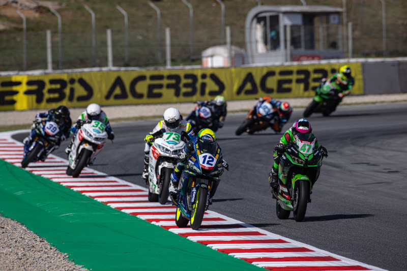 Brasileiros buscam vitórias no Mundial de SuperBike e no R3 bLU cRU  European Championship no tradicional circuito de Ímola - Yamaha Racing  Brasil