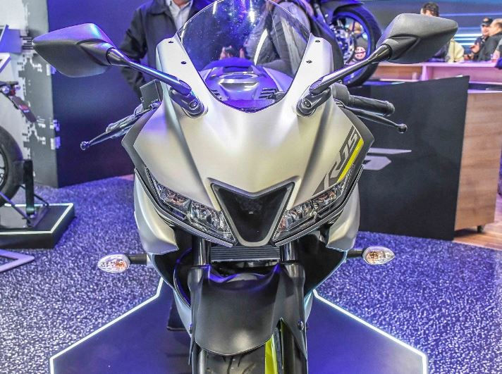 YAMAHA R15 ORIGINAL DE RUA JÁ É BOA PRA USAR NA PISTA? Testamos na Capuava  