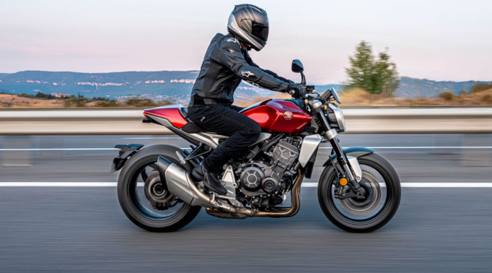 Honda CB1000R: Uma Streetfighter Poderosa - The Riders Histories