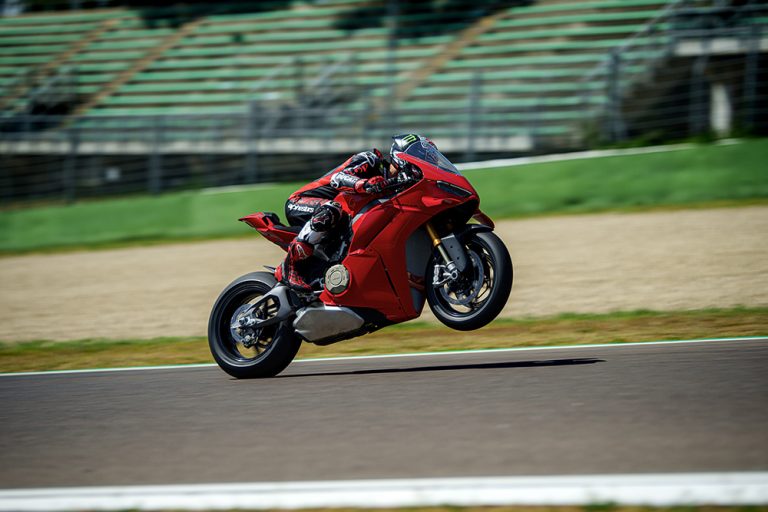 Panigale V4