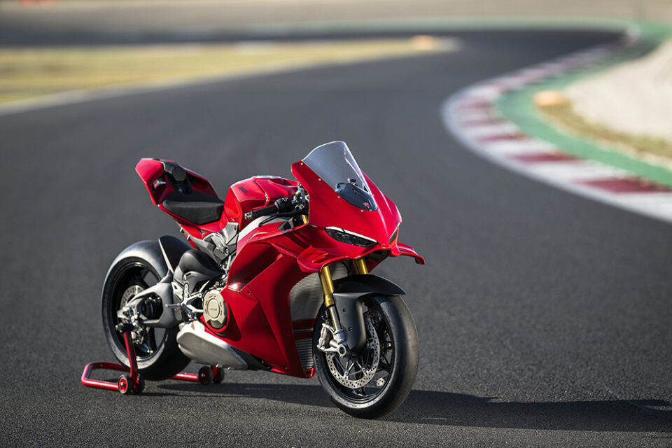 Panigale V4