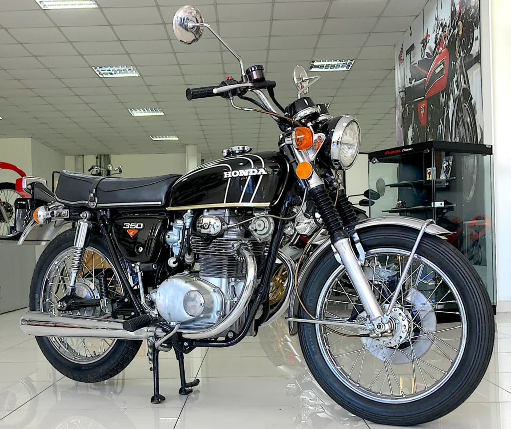 Honda CB 350 a lenda