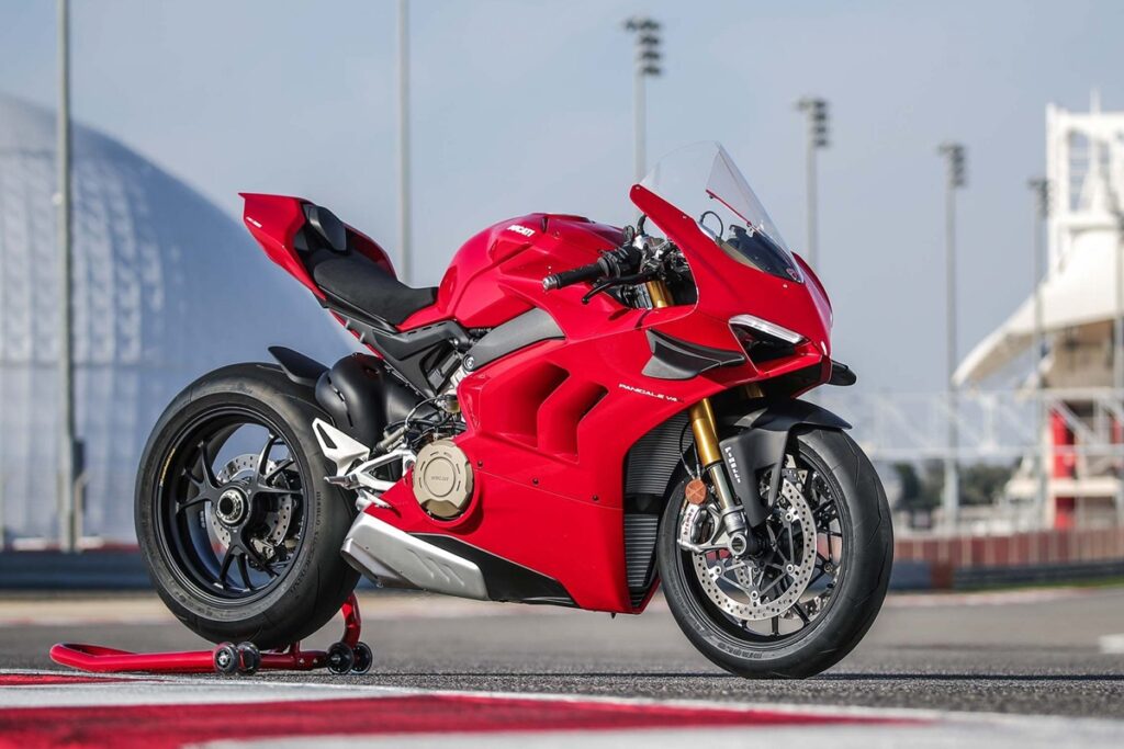  Ducati Panigale V4 2025