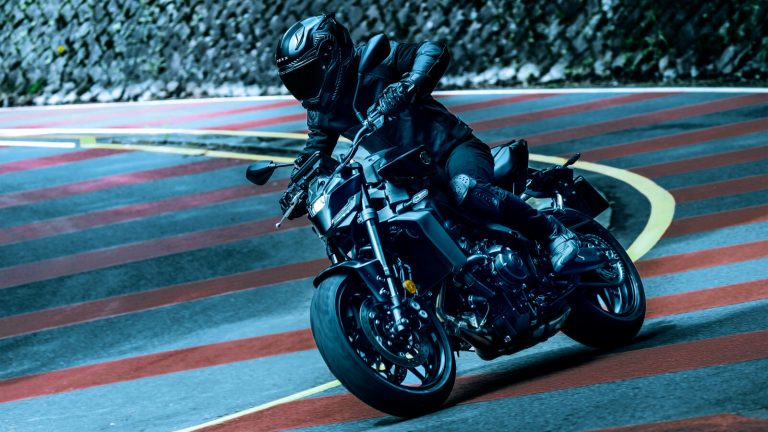 Yamaha MT-09 Y-AMT 2024