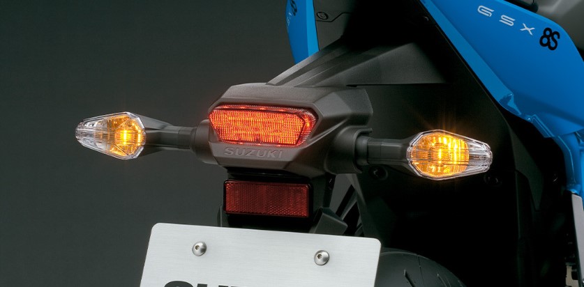 Suzuki GSX-8S 2025