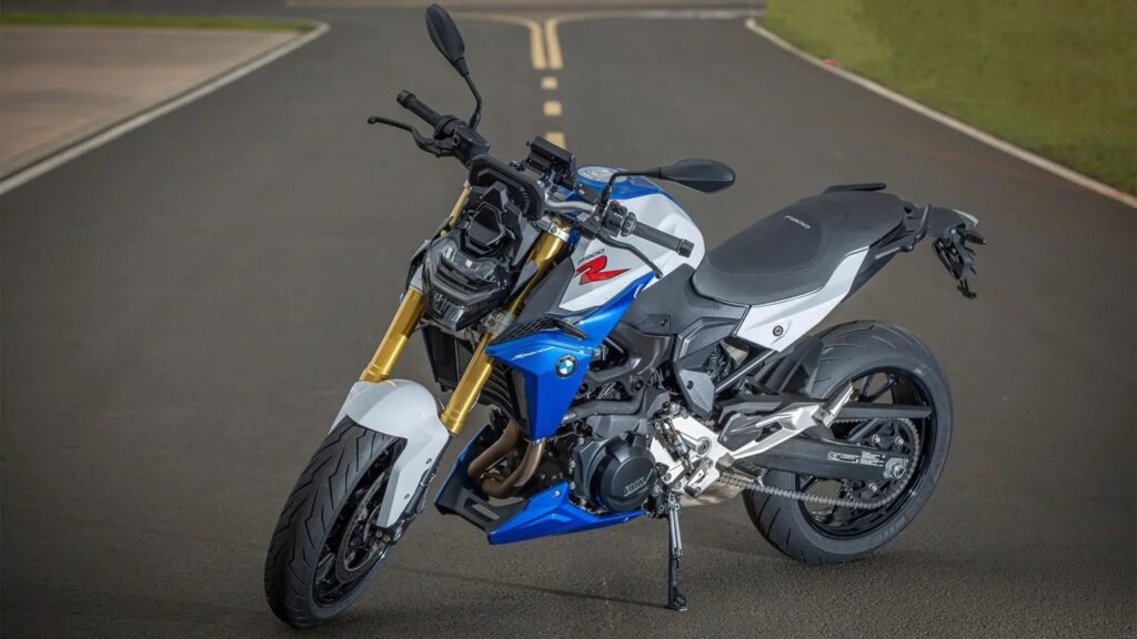 BMW F 900 R 2025