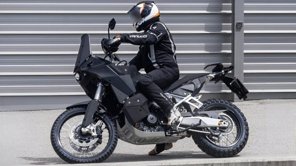 KTM 990 Adventure 2025