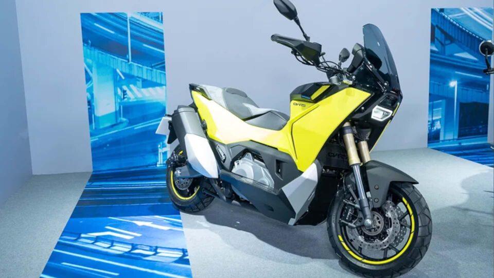 Kymco CV-R5