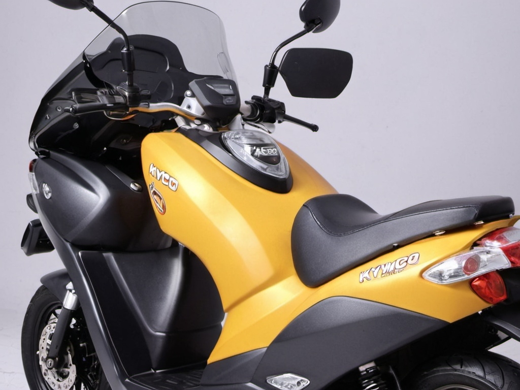 Kymco CV-R5