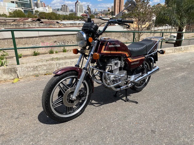 Honda CB 400 II