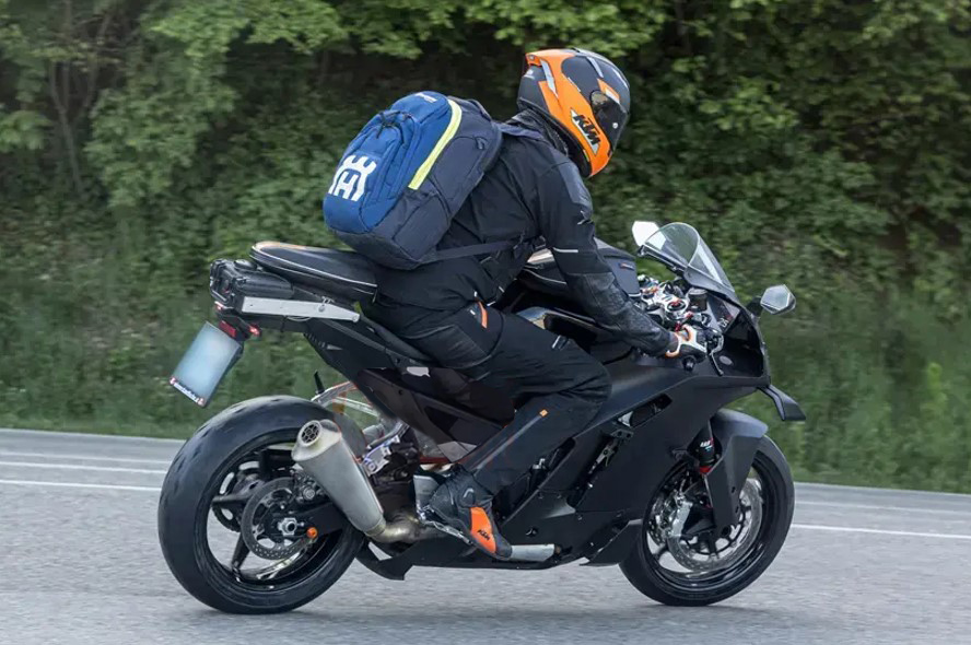 KTM 990RC R 2025