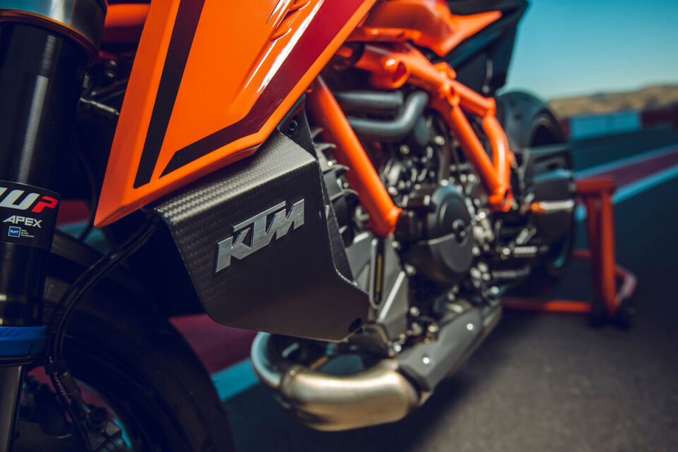 TM Super Duke GT 1390