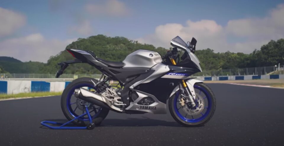 Yamaha YZF-R15M 2025