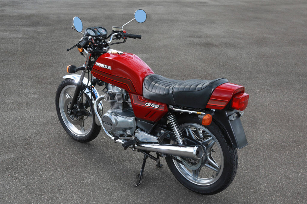 Honda CB 400 A Primeira 