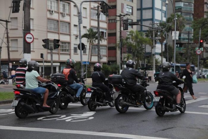 A maioria dos motociclistas no Brasil não tem CNH A