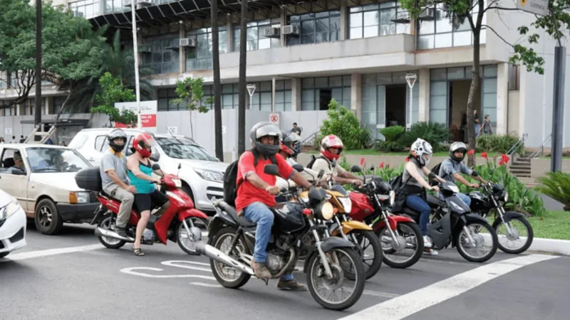 A maioria dos motociclistas no Brasil não tem CNH A