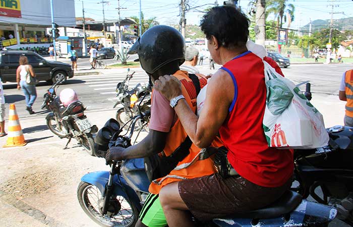 donos de motos no Brasil não possuem habilitação