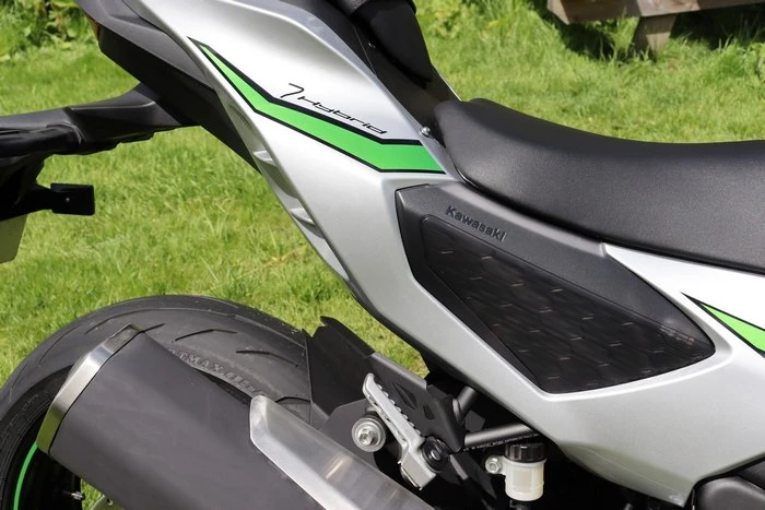 Kawasaki Ninja 7 Híbrido 2025