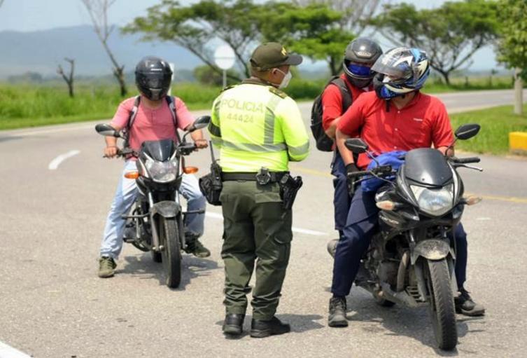 Multa Atrasada Suja o Nome do Motociclista? 