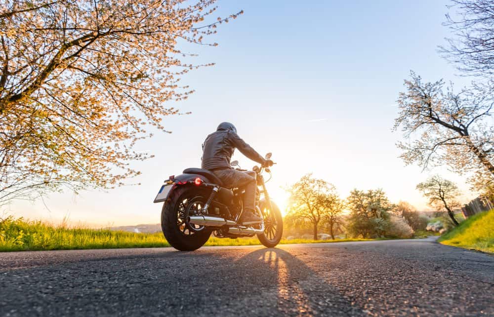 Quanto Tempo é Seguro Rodar de Moto Sem Parar? 