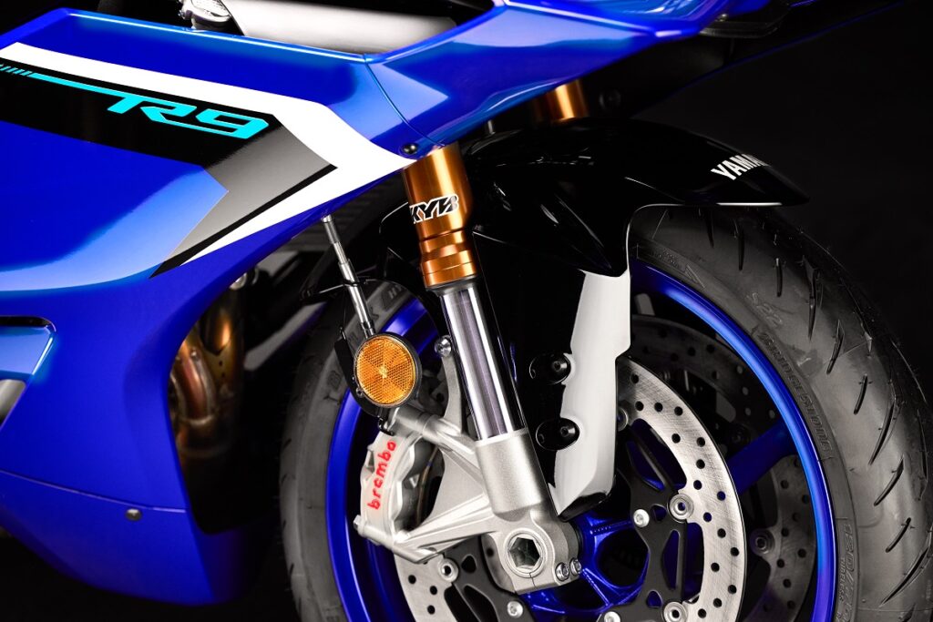 Yamaha R9 revelada The Riders