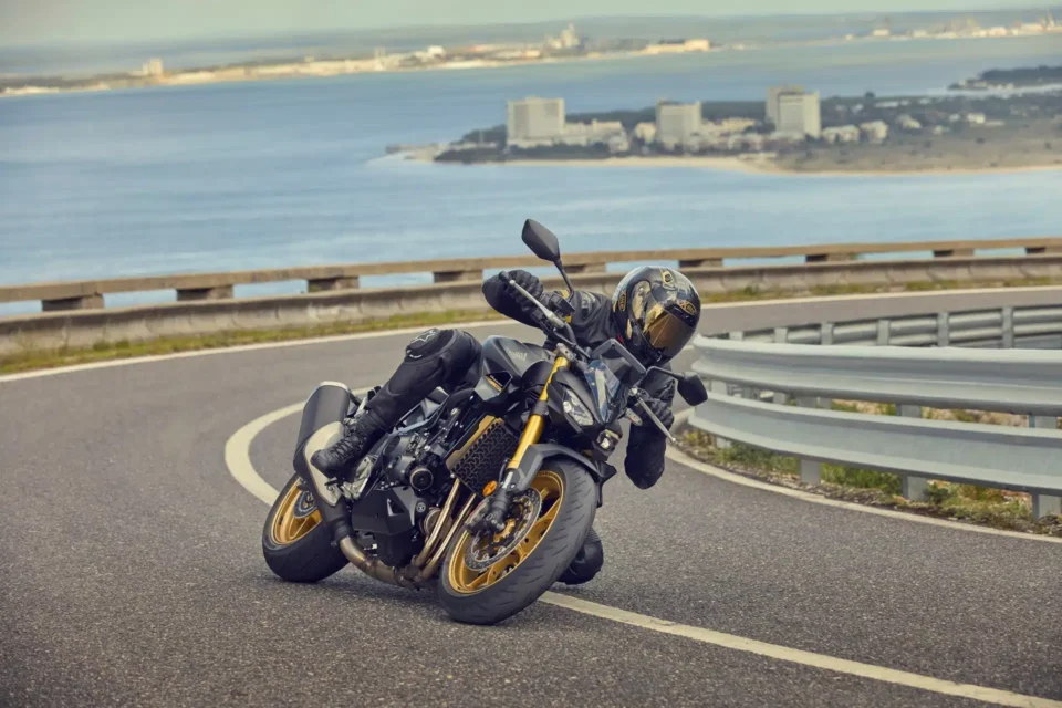 Lançamento da CB1000 Hornet 2025