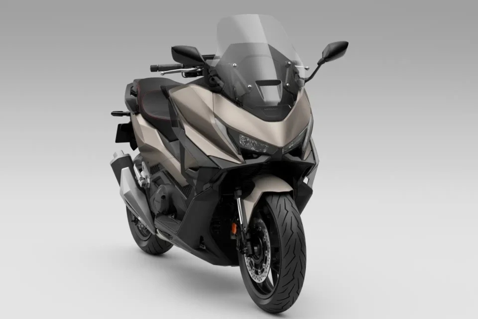 Honda Forza 750 2025