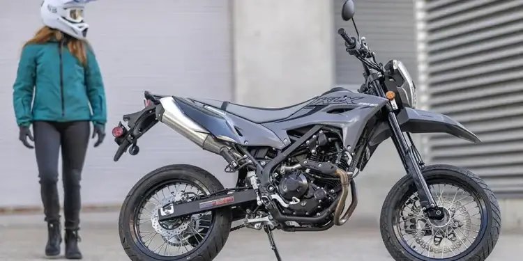 Kawasaki KLX230 e KLX230SM