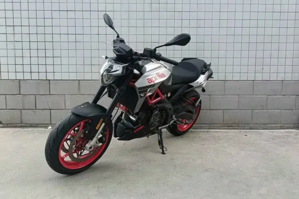 Aprilia Shiver 900