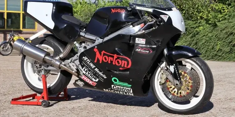 Norton F1R