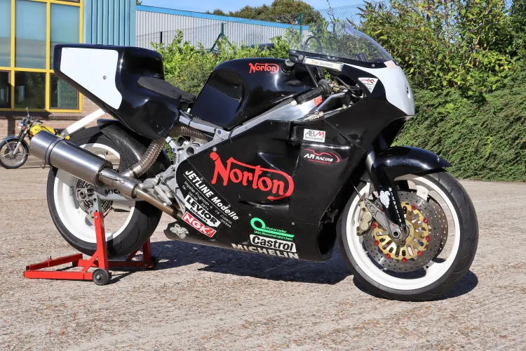 Norton F1R