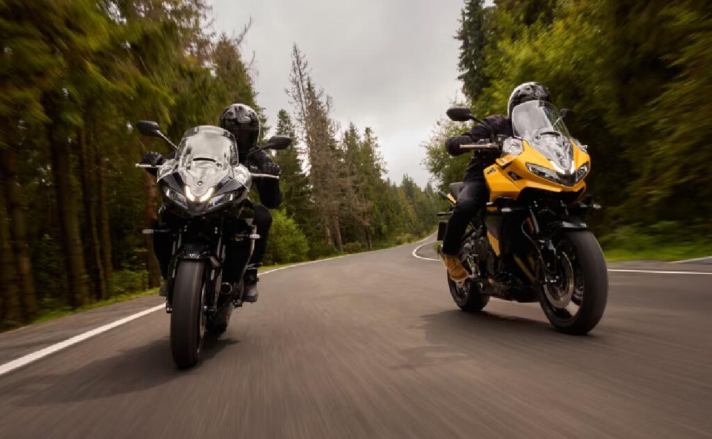 Triumph Tiger Sport 800 vs Yamaha Tracer 9