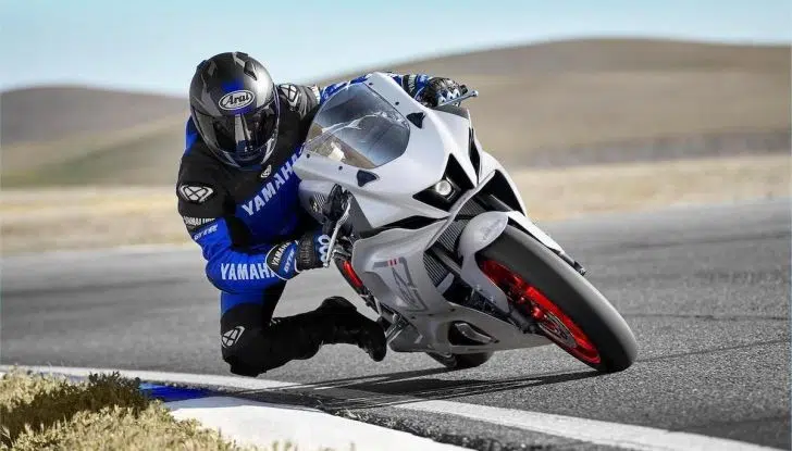 nova Yamaha R9 