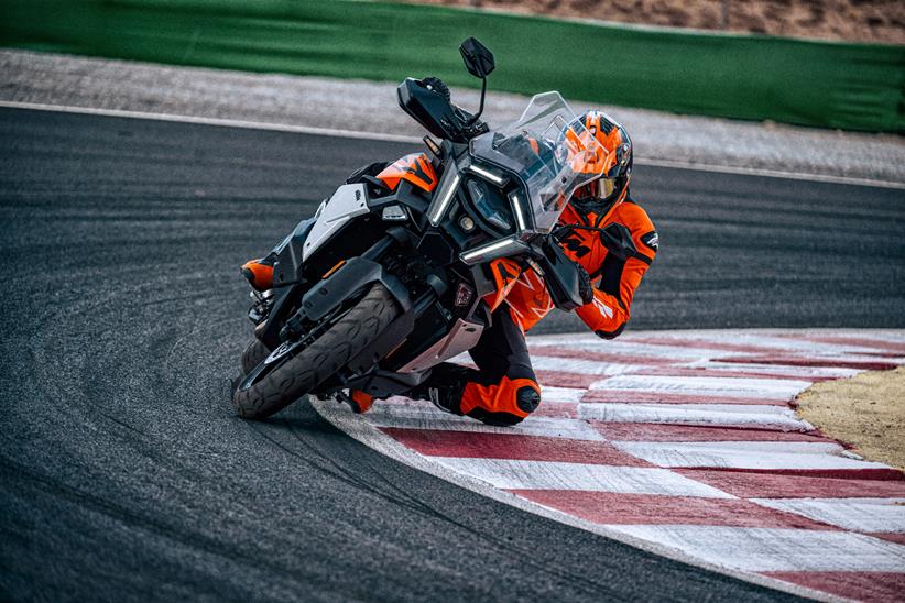 KTM 1390 Super Adventure S EVO