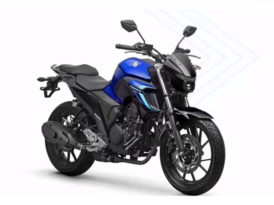 Yamaha Esportiva 250cc ou Honda ADV350 2025