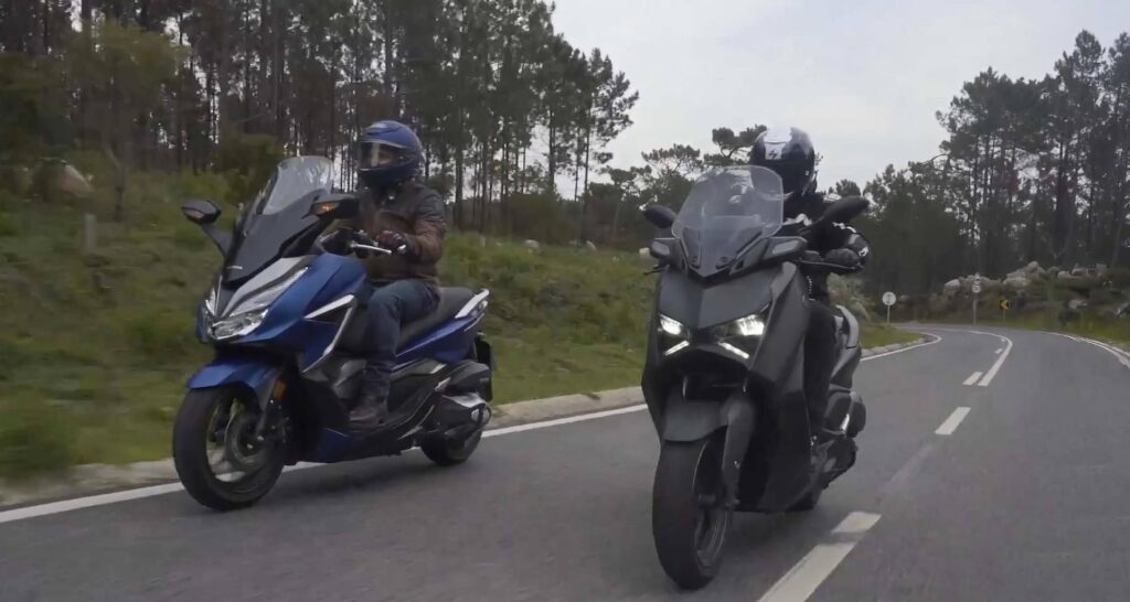 Honda Forza 350 vs Yamaha XMAX 300