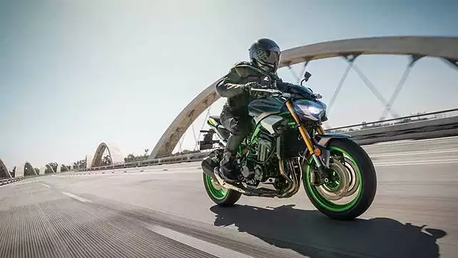 Kawasaki Z900 Revelada