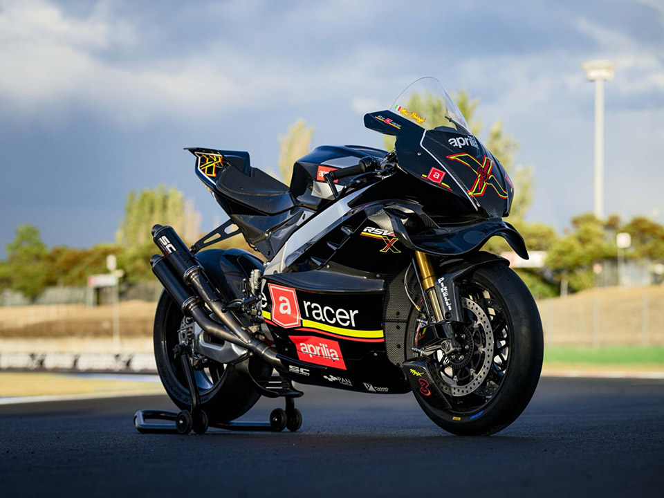 Aprilia RSV4 X ex3ma