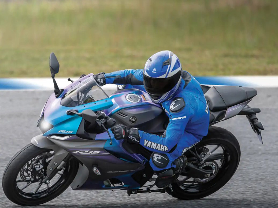 Yamaha R15 2025