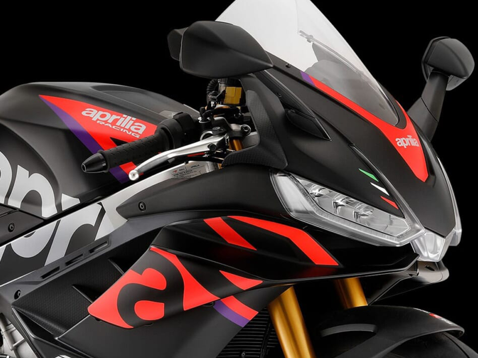 Aprilia RSV4 Factory