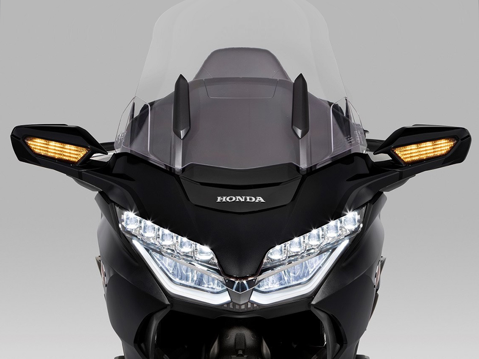 Honda Gold Wing com radar e LIDAR