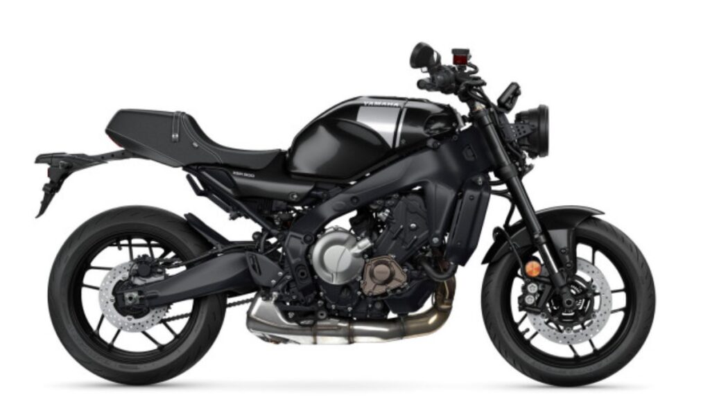 Yamaha XSR900 2025