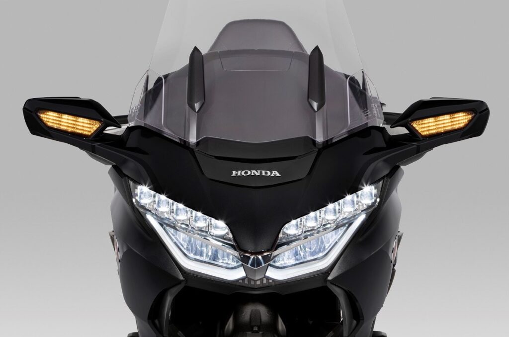 Honda Gold Wing com radar e LIDAR 