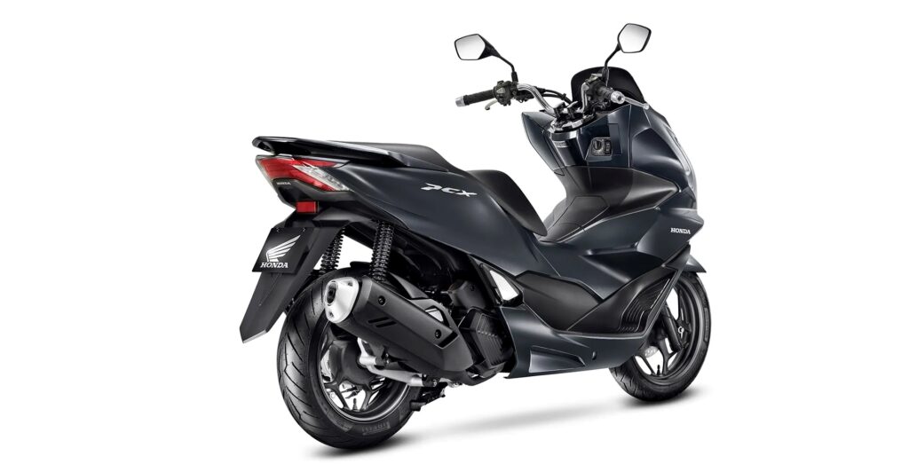 Quantos km por litro faz a Honda PCX 150?