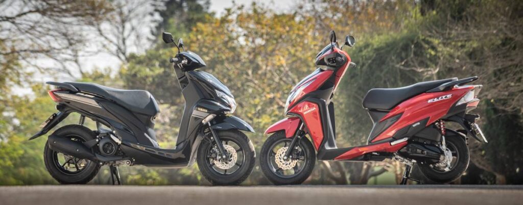 Honda Elite 125 vs. Yamaha Fluo ABS