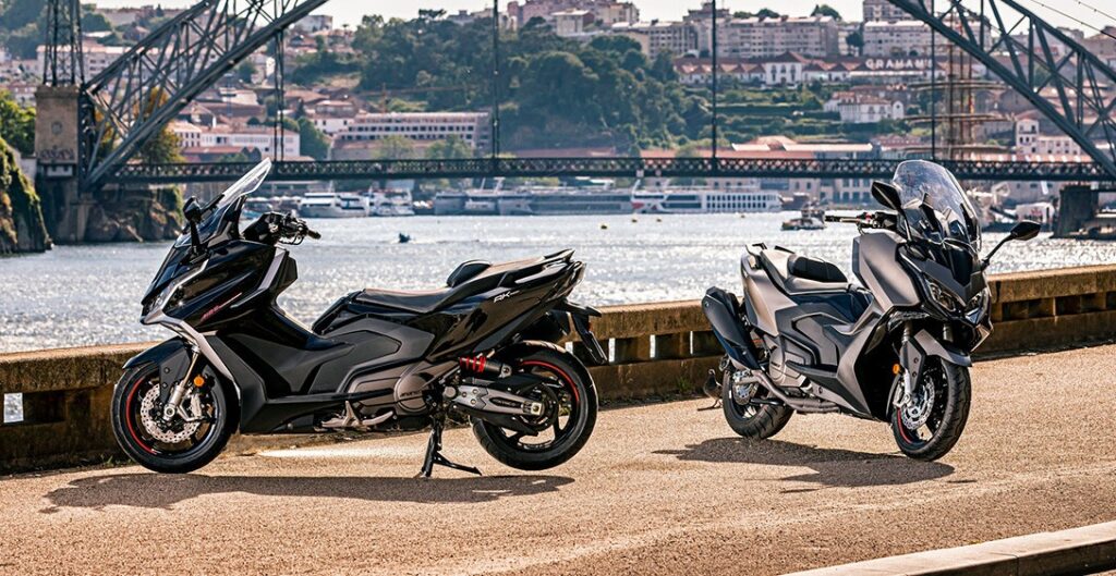 Nova Kymco AK550 Premium 2025