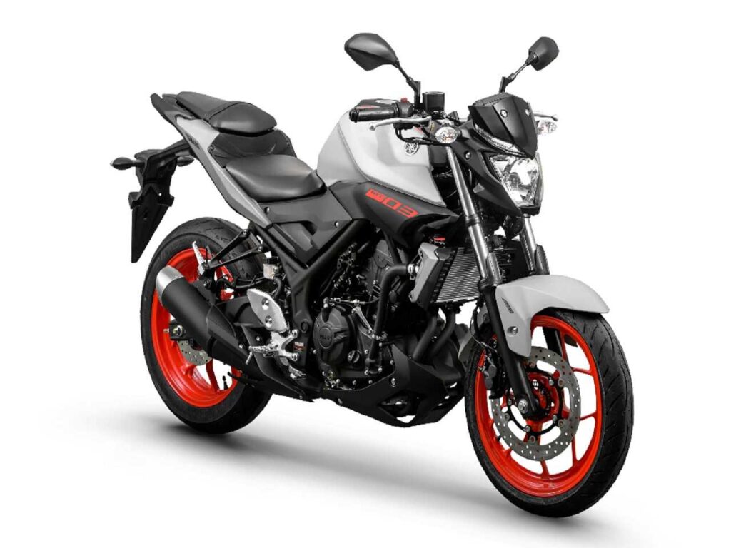 Honda CB 300F Twister e Yamaha MT-03