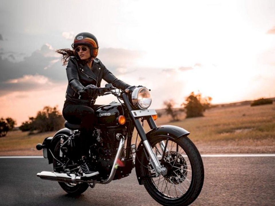 Royal Enfield cria comitê feminino