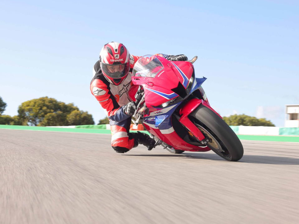 Honda CBR600 RR voltou