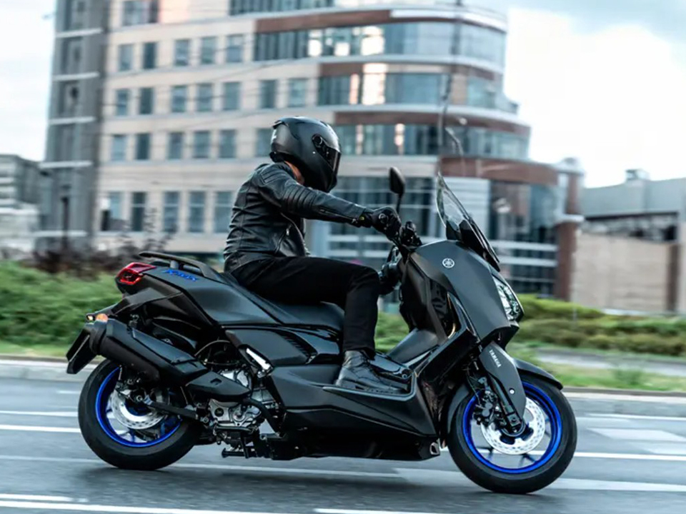 Yamaha XMAX 300